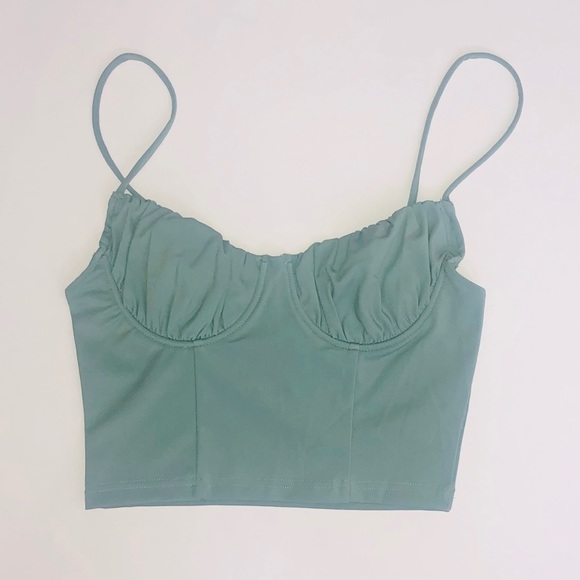 NEW ARRIVAL! Sexy wire cup crop top in shade sage - Picture 5 of 7